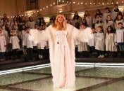 Несподівано від Лободи: співачка і 100 дітей записали у Ризі особливу версію "Щедрика"