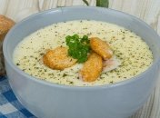 Рецепт дня: вкусный суп с плавленым сыром, курицей и овощами