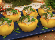 Гаряча закуска з картоплі та оселедця