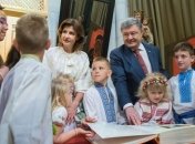 Порошенко: Молимся, чтобы Украина получила томос об автокефалии церкви 