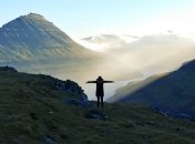 Можно "управлять" местными жителями: на Фарерах запустили "удаленный туризм" (Видео)