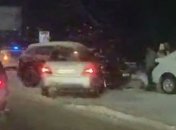 Масштабные аварии заблокировали сразу несколько въездов в Киев: карта, фото и видео