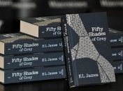 Роман автора "Пятьдесят оттенков серого" установил новый рекорд