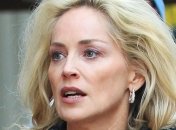 57-летняя Шэрон Стоун без макияжа порадовала фанатов