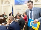 Олег Тягнибок: "Промышленность Украины контролируют частные монополии".
