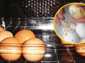 Запечені в духовці яйця