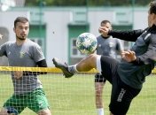 Футболисты Карпат с признаками коронавируса остаются на самоизоляции