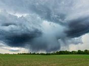 Прогноз погоды: в Украине будет дождливо, холодно и ветрено 