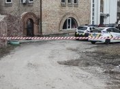 Порошенко призвал установить виновников смерти сотрудника администрации президента