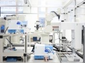 Робот-ученый изобрел новое лекарство от малярии