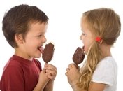 Мастерим с ребенком: мозаика из палочек для мороженого