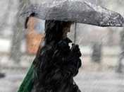 Непогода на выходные: в Украине ожидается мокрый снег и сильный ветер