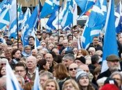 Десятки тысяч шотландцев потребовали независимости от Великобритании