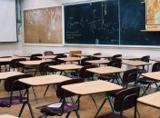 У Маріуполі всі школи закривають на карантин