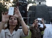 В день "конца света" туристы повредили храм майя