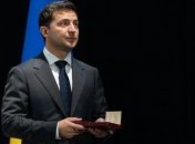 Зеленский наградил трех иностранок за весомый вклад в почтение памяти жертв Голодомора