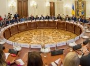 Главные события 2 сентября: Встреча Зеленского с Кабмином, увольнение Матиоса и Муженко и Коноплянка в Шахтере