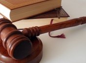 Суд арестовал двух полицейских, подозреваемых в пытках