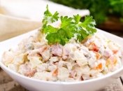 Что приготовить на новогодний стол: рецепт классического оливье