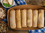 Млинці з куркою та грибами