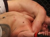 Спивак "задушил" Туйвасу (Видео нокаута)