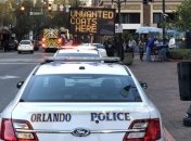 В американском городе Орландо неизвестный открыл огонь по толпе