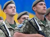 Порошенко сообщил, сколько контрактников до конца года получат жилье