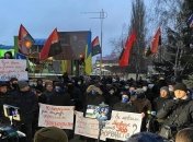 В Киеве собираются пикетировать еще незаблокированные каналы, стянули полицию (фото и видео)