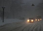 Из-за снегопада в ряде регионов запретили движение автотранспорта