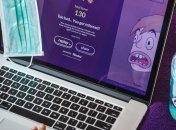 Як врятувати суху шкіру рук після частого використання санітайзера