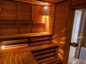 Відлякують туристів: Садовий розпорядився відмити всіх бездомних Львова