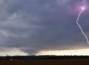 Мощные торнадо в США вызывают все больше жертв