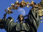 Кличко: Стелу Независимости с Майдана убирать не будут