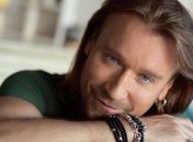 Олег Винник сьогодні святкує День Народження