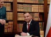 В Польше вступил в силу "исторический" закон