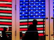 Американцев в Египте попросили избавиться от символики США