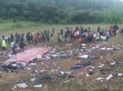 У В’єтнамі автобус перекинувся у кювет, 15 осіб загинуло