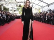 Летиция Каста снялась в нежной фотосессии Жана-Батиста Мондино 