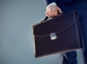 Госслужащие не ангелы и не черти, они люди. Но их любят обобщать