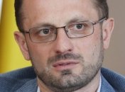 Безсмертный является ярым критиком минского и нормандского форматов