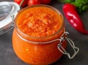 Навряд чи ви зможете їсти м’ясо без такої аджики