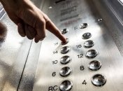 Очевидцы утверждают, что лифт нельзя назвать старым