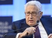 Янукович в Давосе встретился с Киссинджером