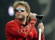 Бон Джови пожертвовал на благотворительность $1 млн