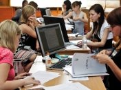 Сегодня в Украине начинается вступительная кампания 