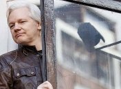 Ассанжу перекрыли связь