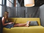 Читання віршів мандруючи Україною