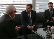 Полторак в ФРГ рассказал членам бундестага о нарушении РФ Минских соглашений