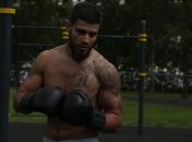 Непобедимый российский боксер избил девушку в Москве