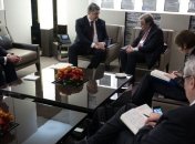 Порошенко обсудил с генсеком ООН Донбасс и Крым 